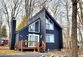 Cozy Ski Chalet in the Heart of the Poconos